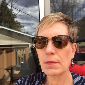 Meet your Posher, Dawn